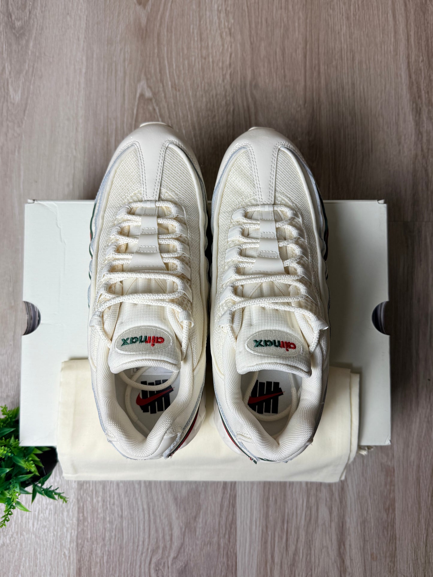Nike x Undefeated Air Max 95 - White
