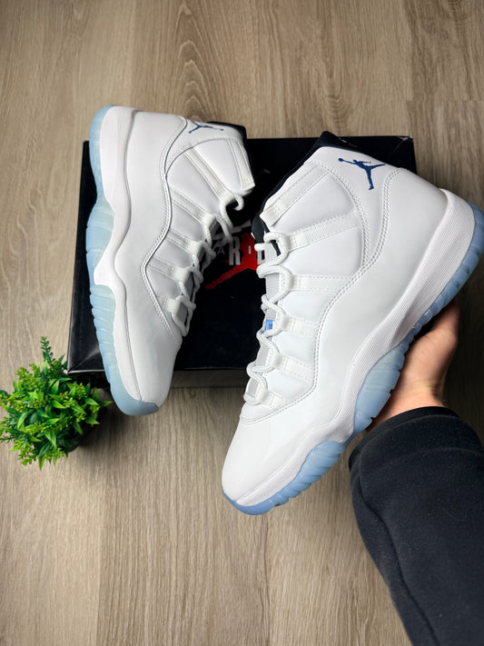 Air Jordan 11 'Legend Blue' (2025)