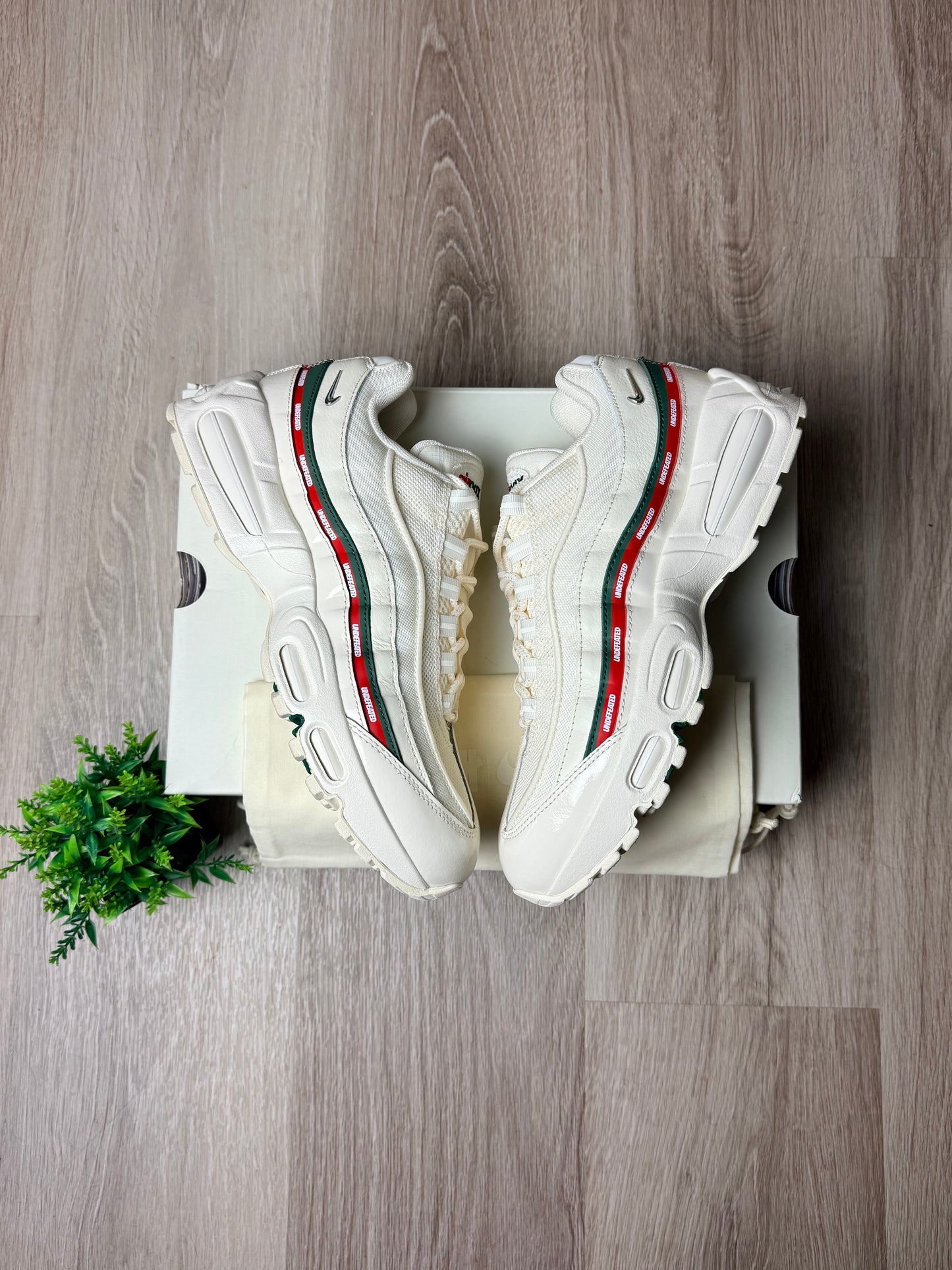 Nike x Undefeated Air Max 95 - White