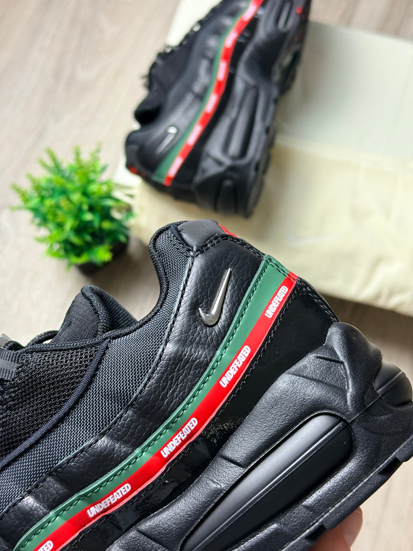 Nike x Undefeated Air Max 95 - Black