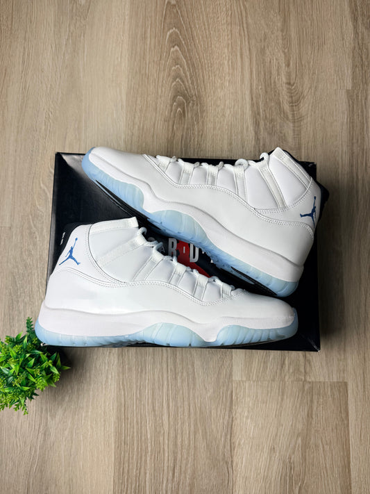 Air Jordan 11 'Legend Blue' (2025)