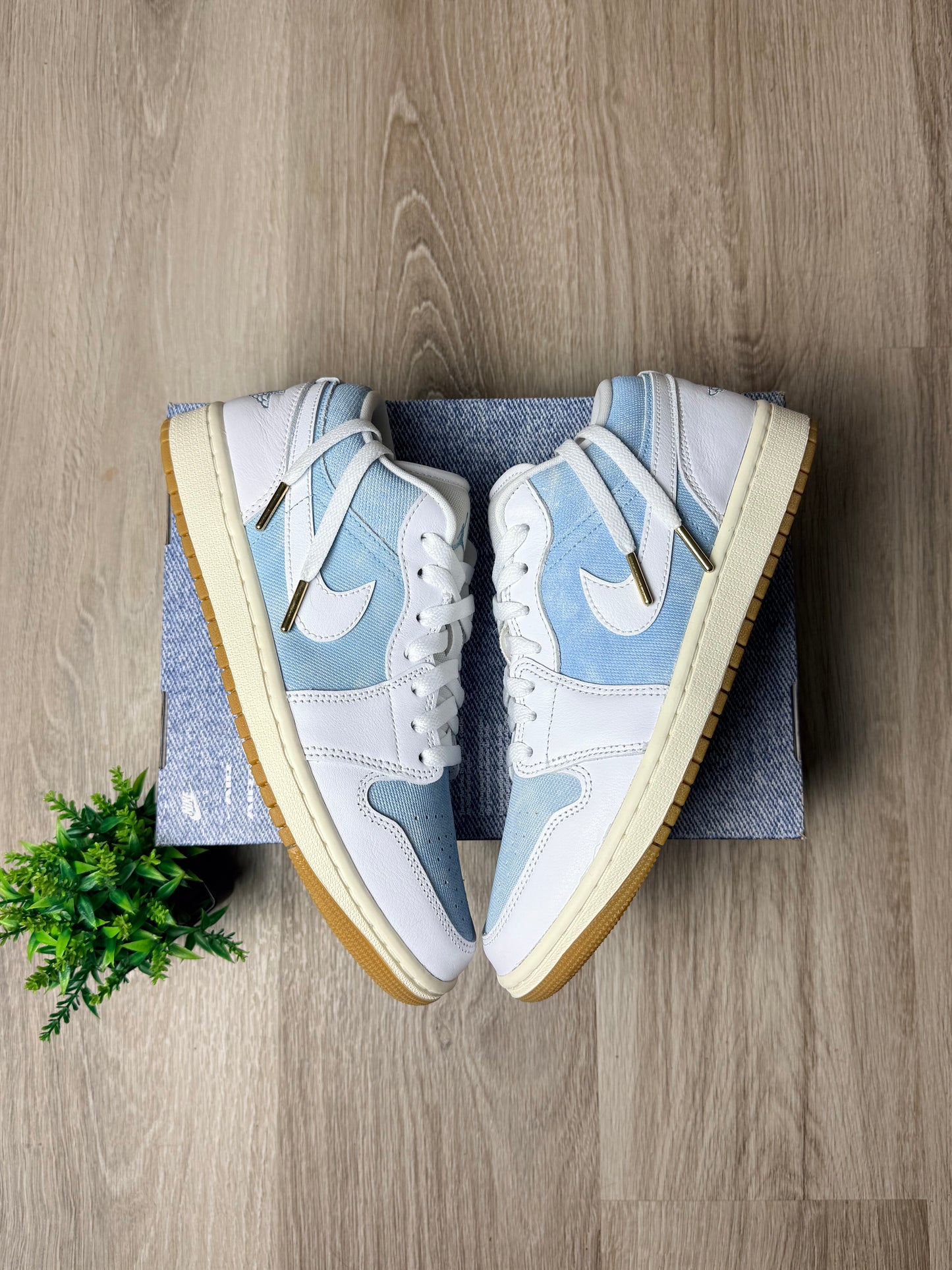 Jordan 1 Low SE 'Denim'