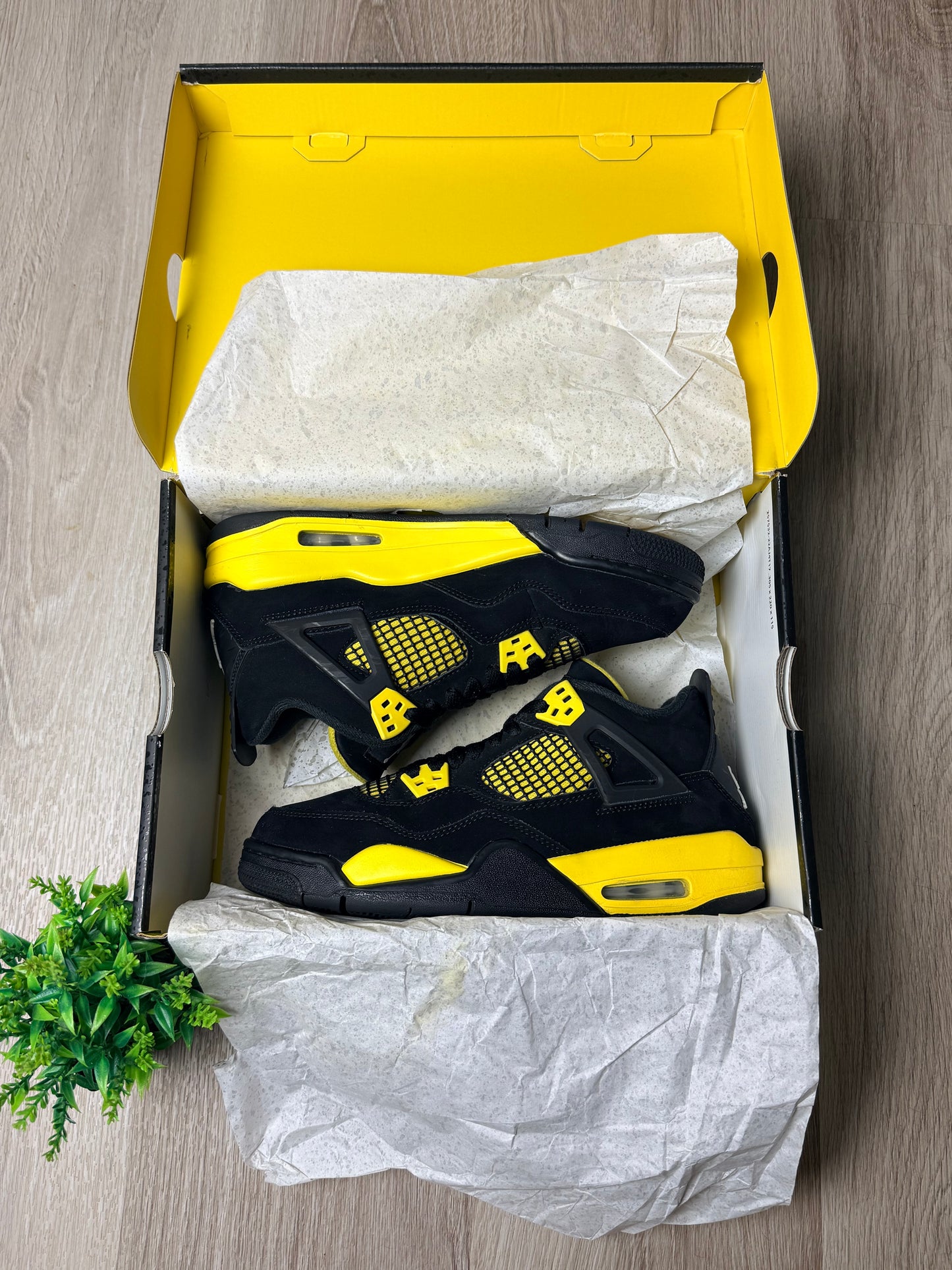 Air Jordan 4 Retro “Yellow Thunder” - Pre Loved ❤️