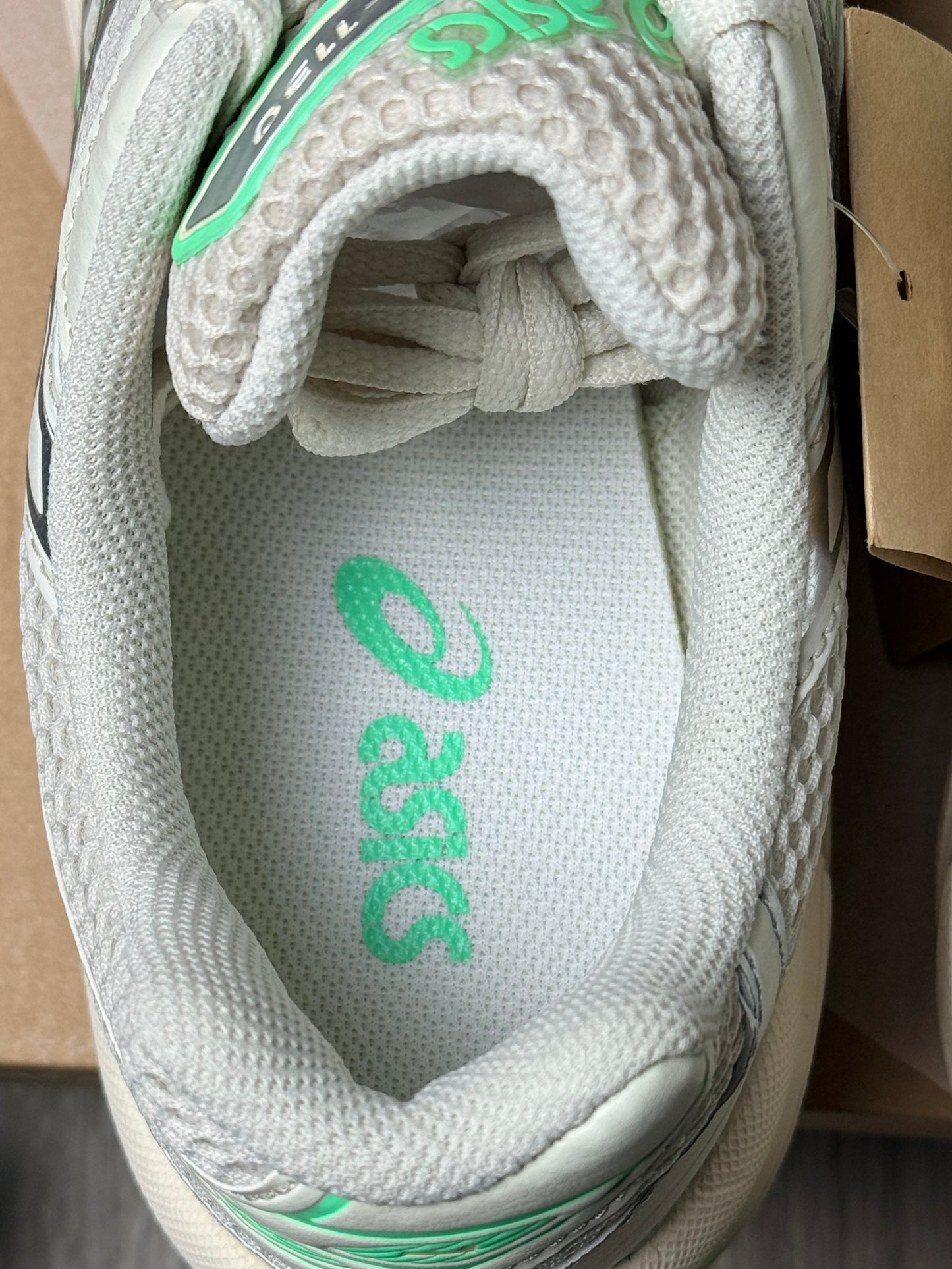Asics Gel-1130 Pale Oak/ Menthol