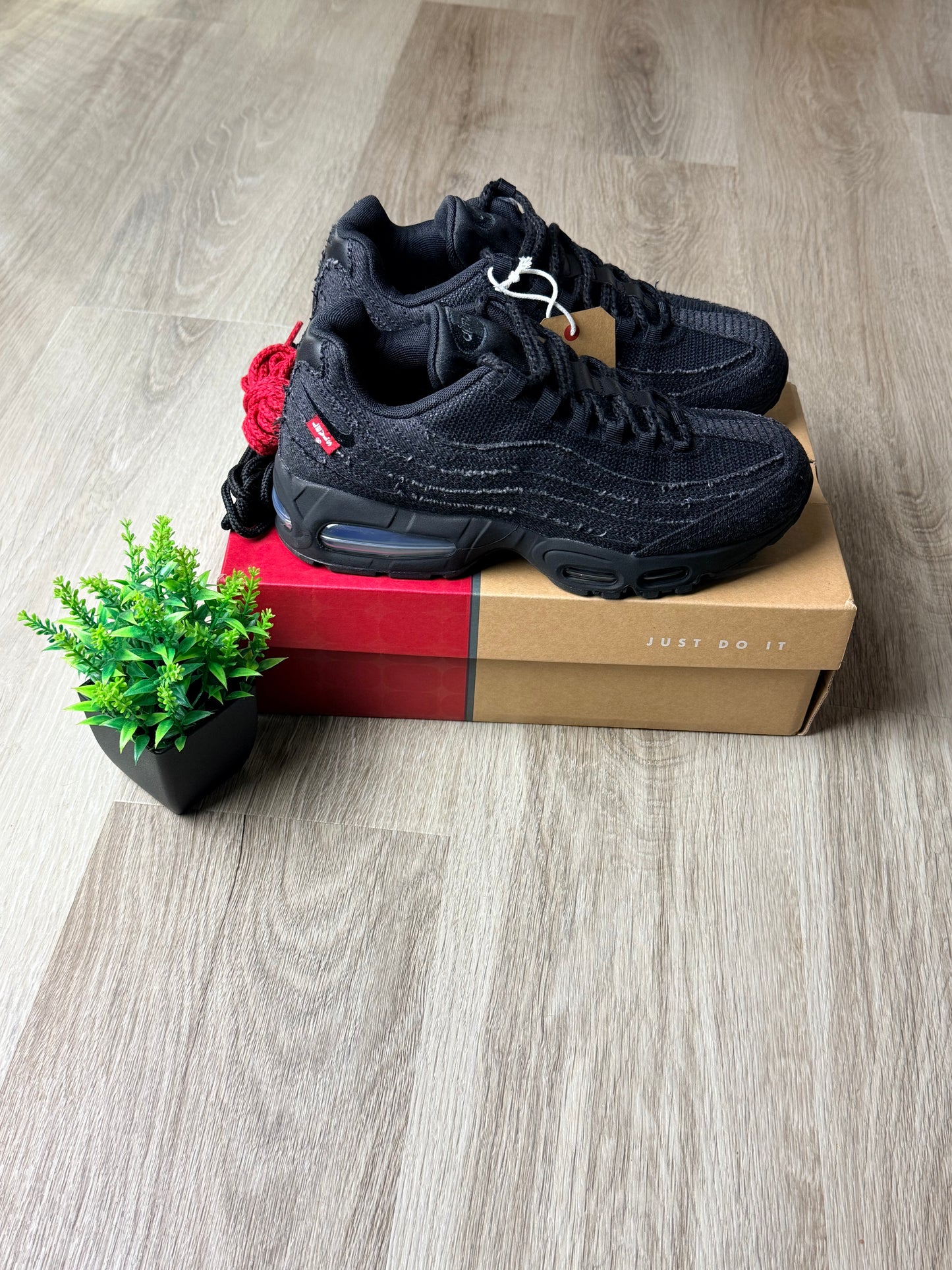 NIKE AIR MAX 95 OG LEVIS