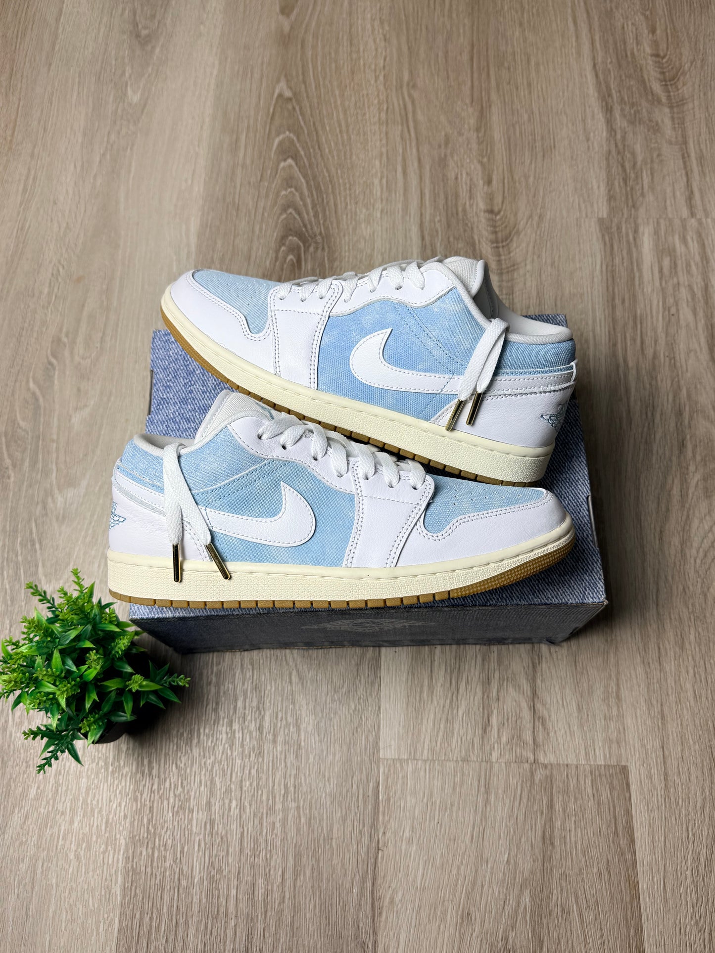 Jordan 1 Low SE 'Denim'