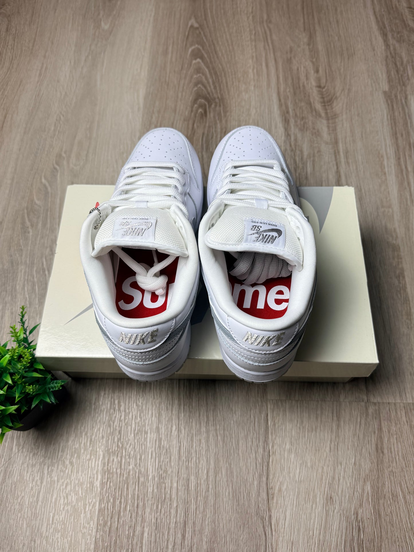 Supreme x Nike SB Dunk Low 94
