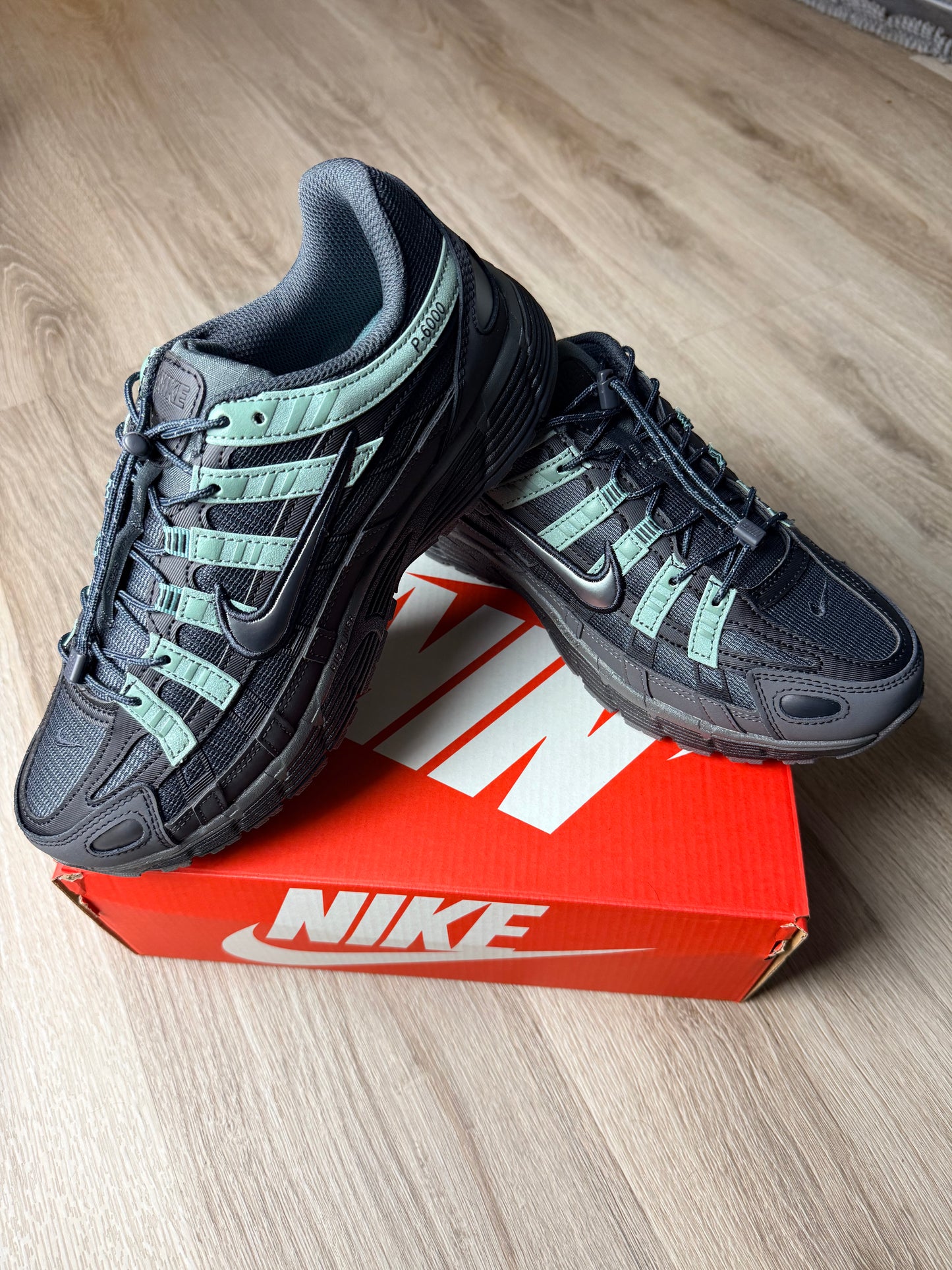 Nike P-6000 Utility PRM 'Anthracite/Green'