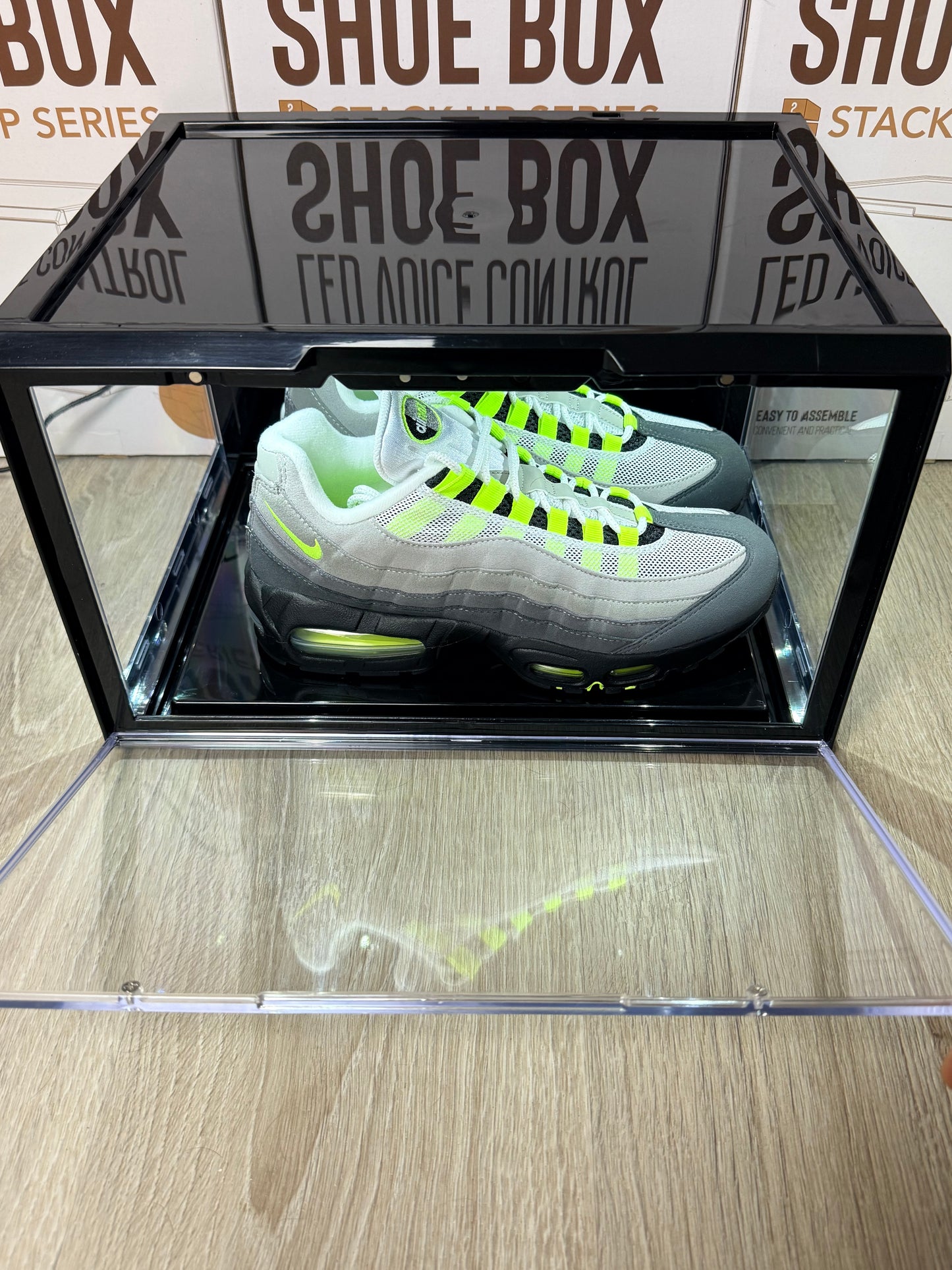LED Shoe Display 3-Window (Stack Up Series)
