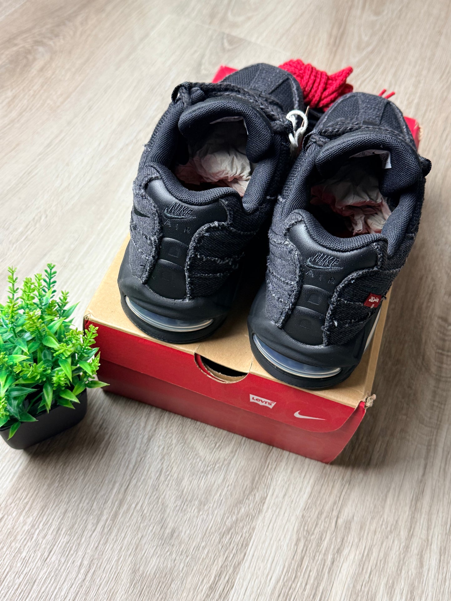 NIKE AIR MAX 95 OG LEVIS