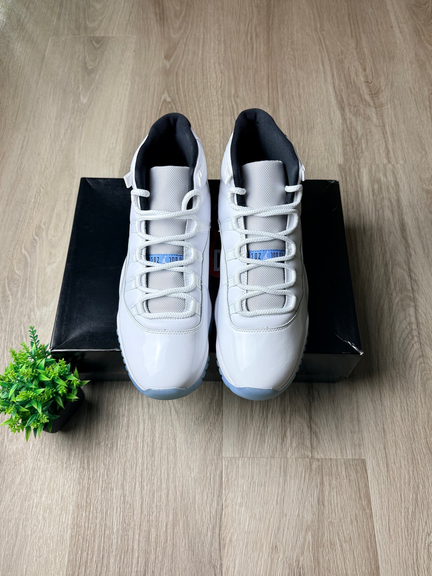 Air Jordan 11 'Legend Blue' (2025)
