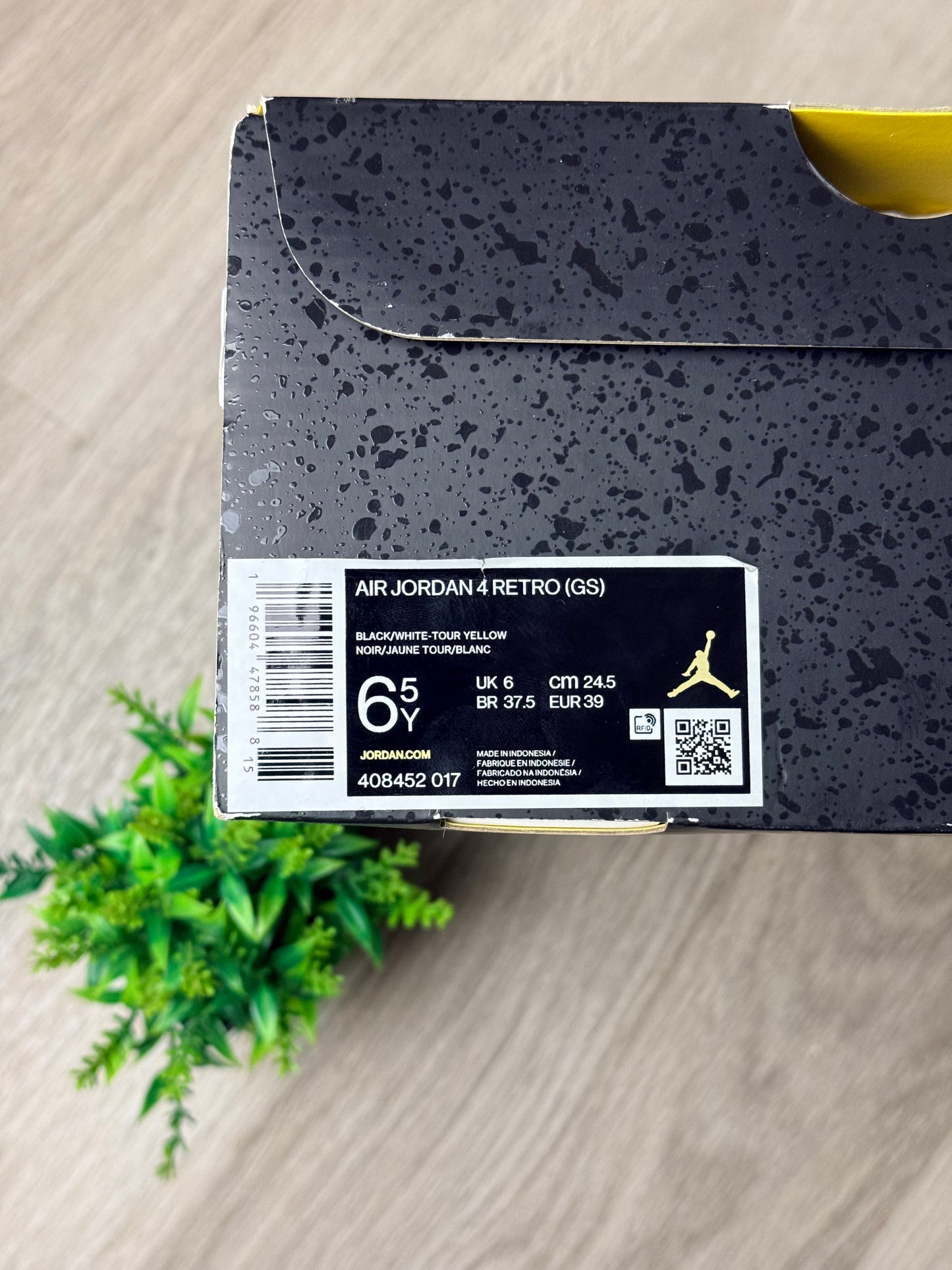 Air Jordan 4 Retro “Yellow Thunder” - Pre Loved ❤️