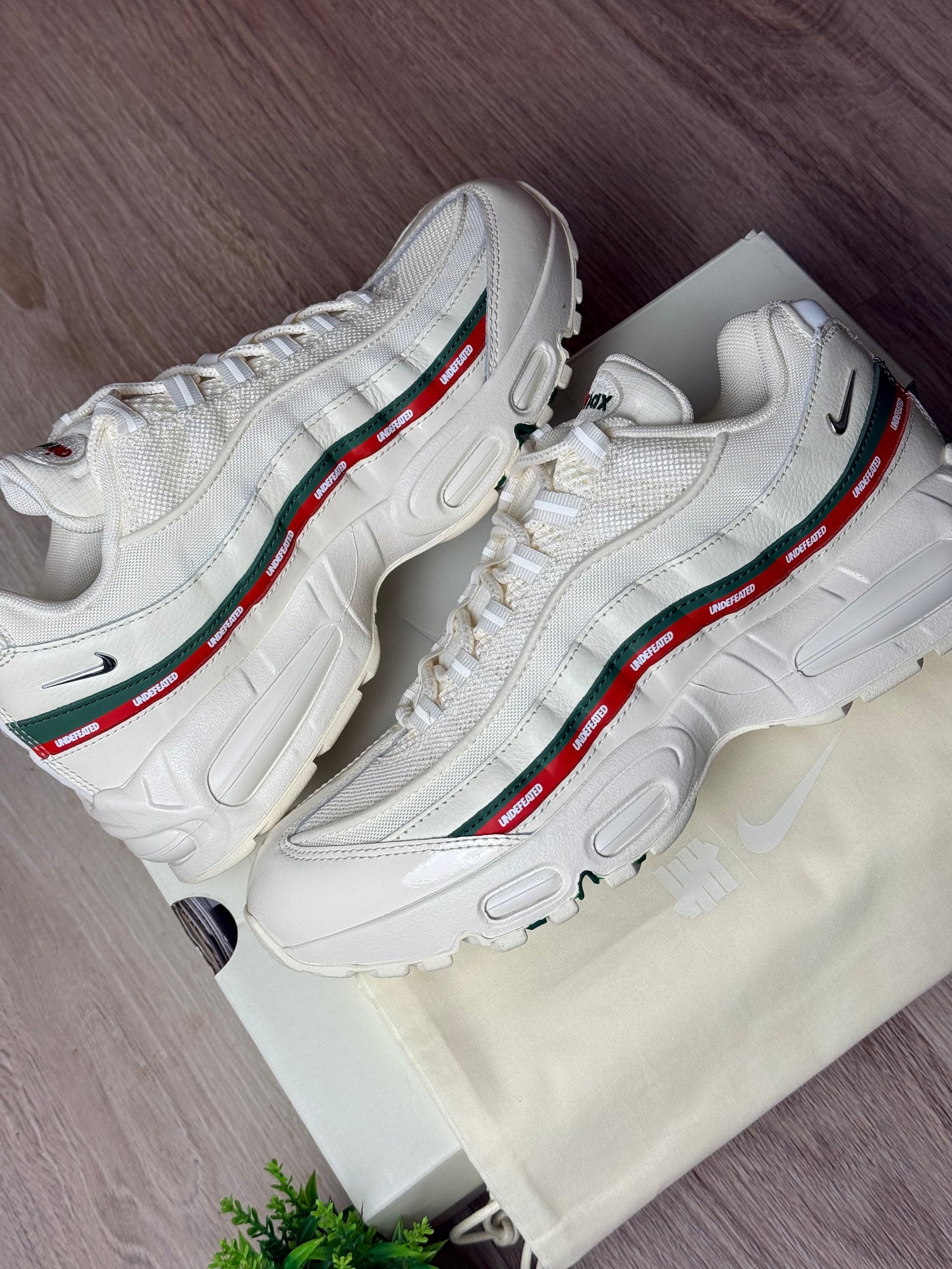 Nike x Undefeated Air Max 95 - White