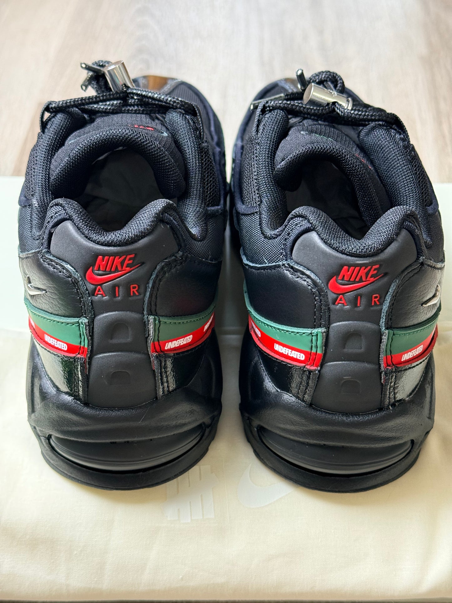 Nike x Undefeated Air Max 95 - Black