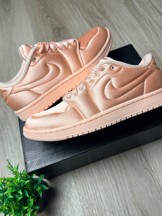 Air Jordan 1 Low Method of Make Satin Pink