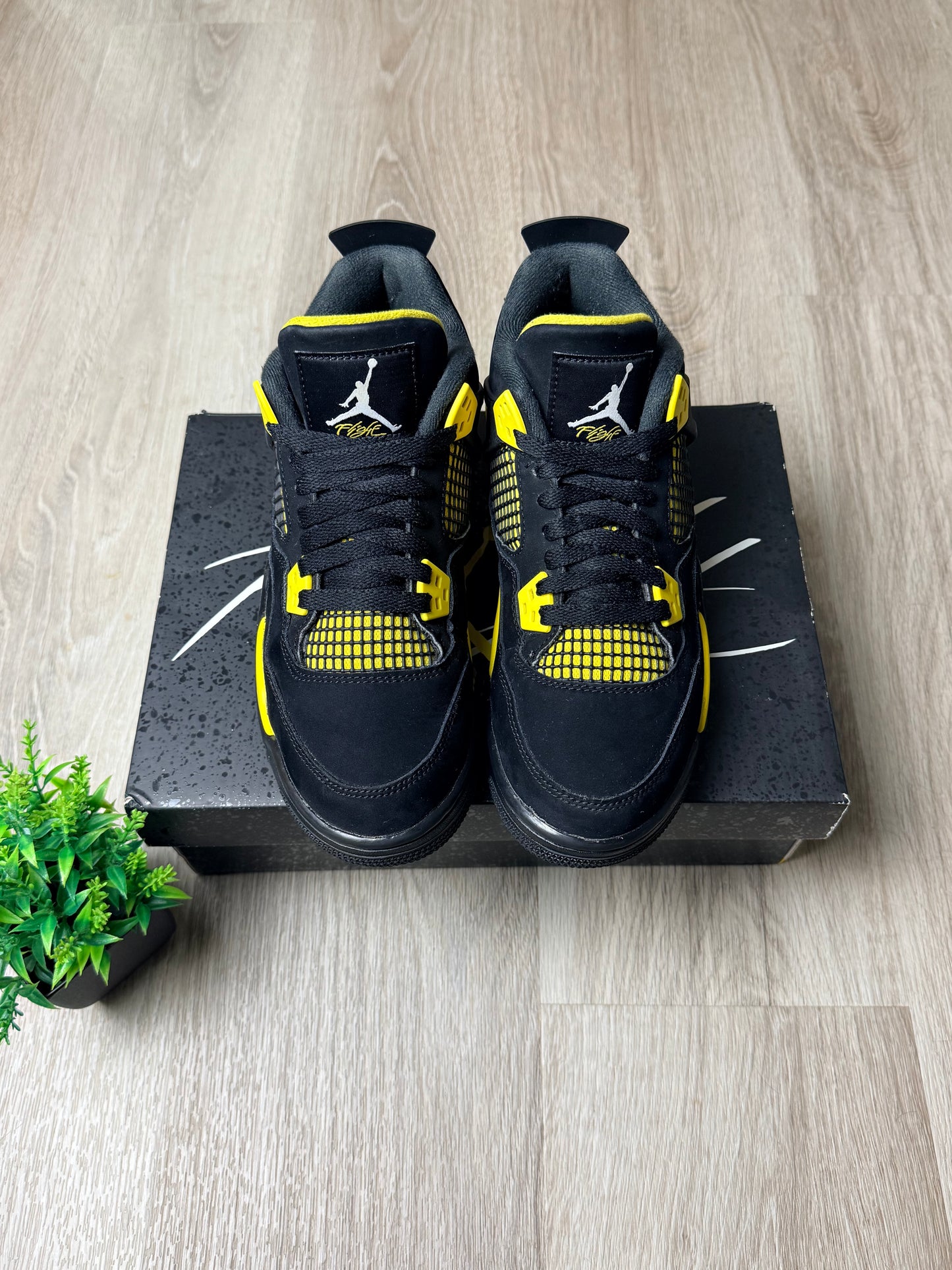 Air Jordan 4 Retro “Yellow Thunder” - Pre Loved ❤️