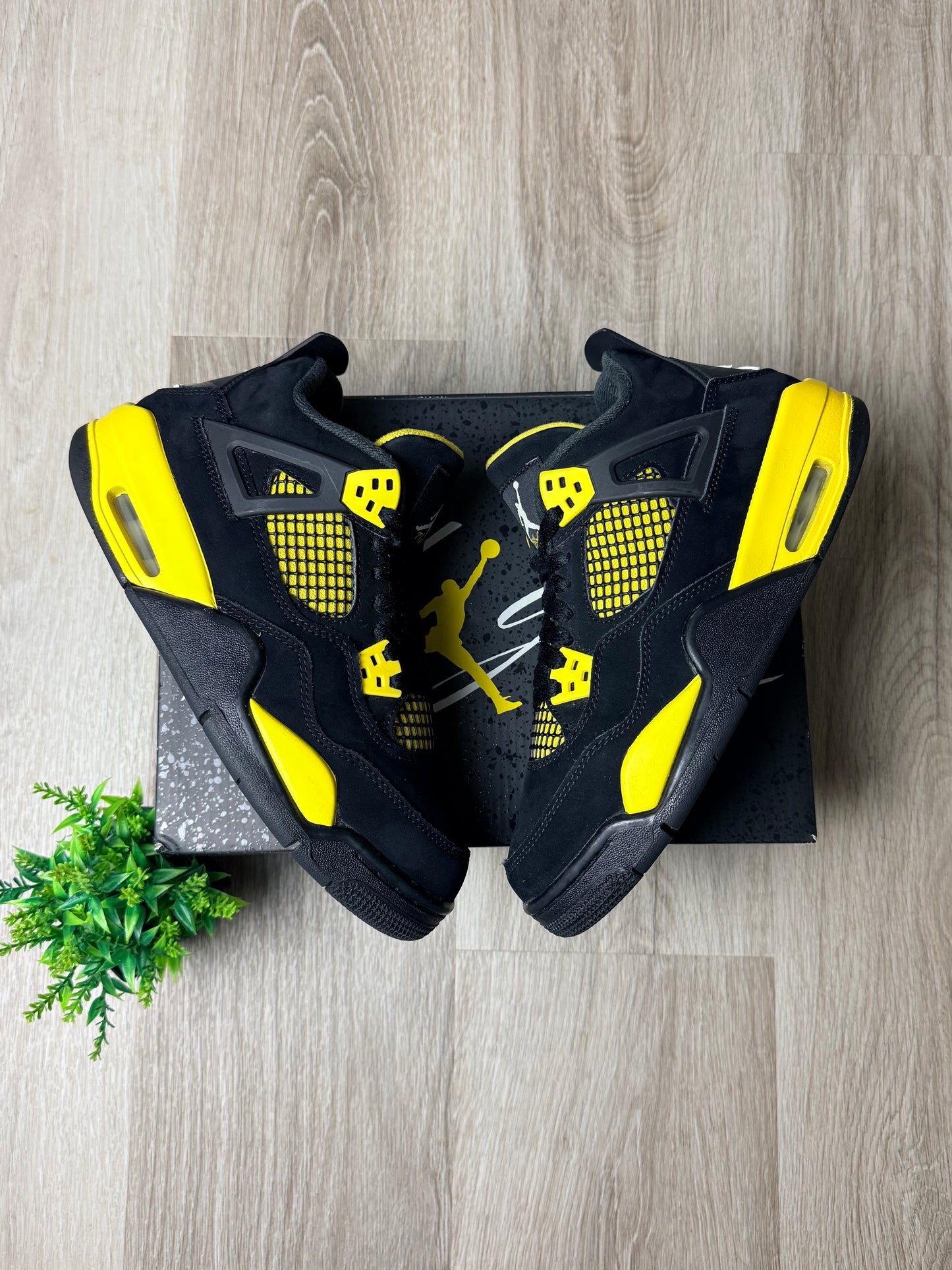 Air Jordan 4 Retro “Yellow Thunder” - Pre Loved ❤️